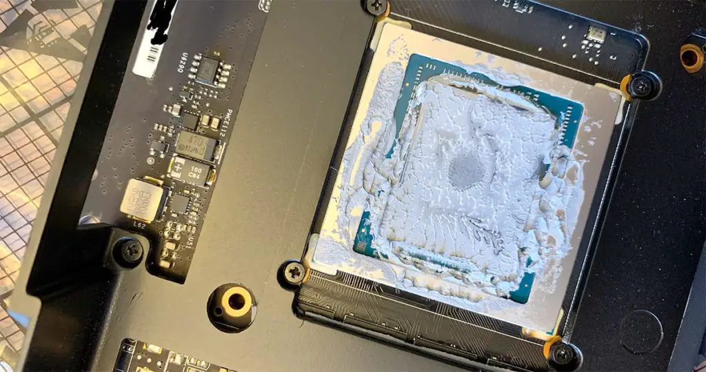 Changing the thermal paste on a GPU