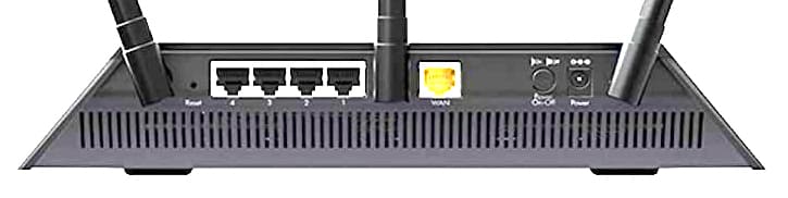 The Netgear R6700 connection ports