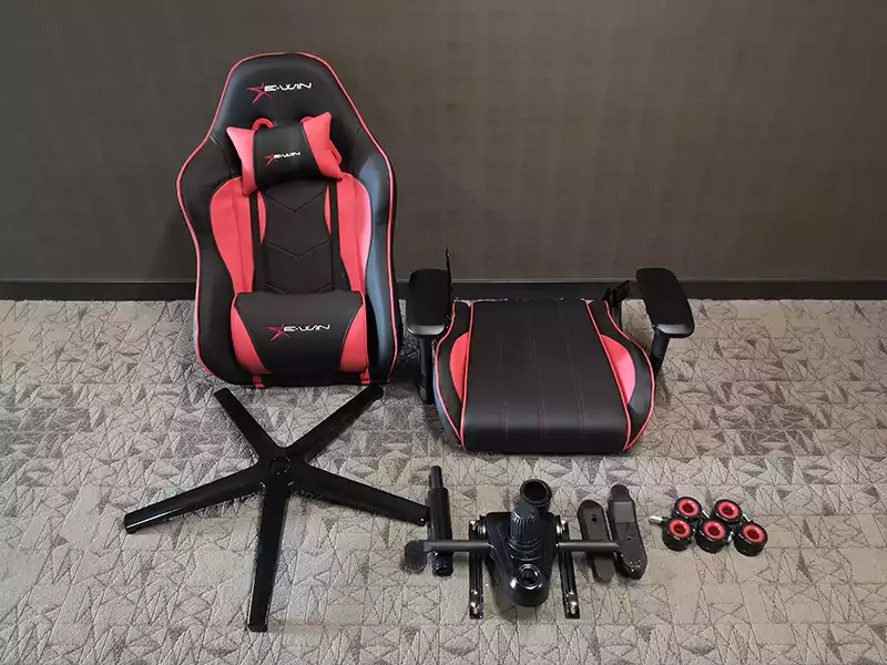 Gamers look good materials and good padding and stiffness in a chair.